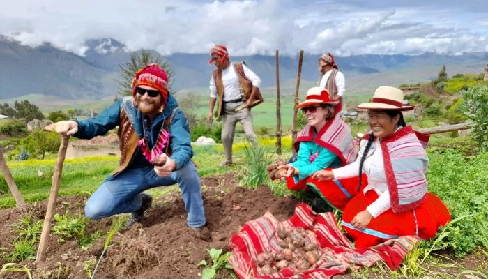 Encuentros con Comunidades Locales