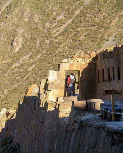 caminando peru Ollantaytambo