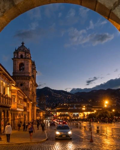 caminando peru cusco 